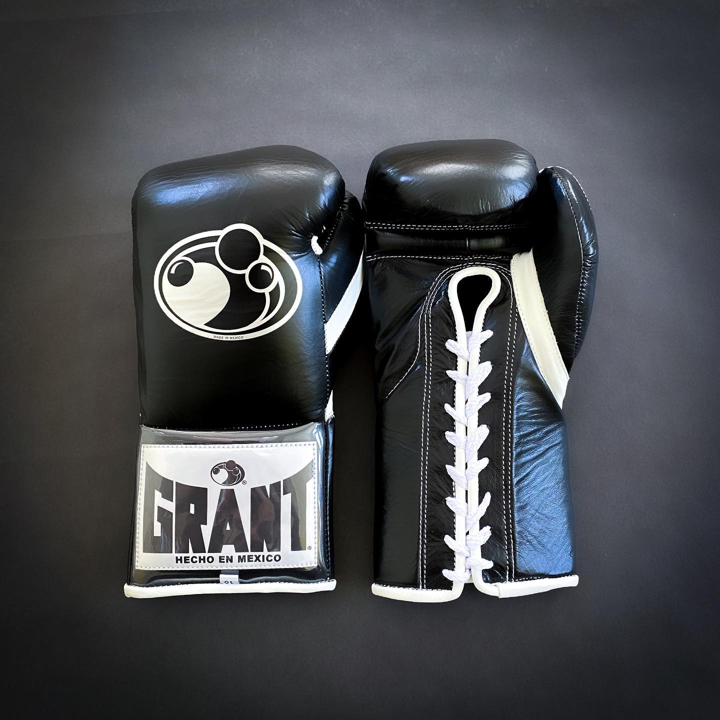 boxinggloves #boxing #boxingtraining #boxinglife #boxinggym #boxingworkout #mma #boxingday #boxingworld #kickboxing #muaythai #fitness #boxingcoach #boxinghype #boxingnews #ufc #boxeo #boxingdrills #boxinglifestyle #boxingclub #boxinggirl #boxingfitness #gloves #boxingfans #boxingislife #training #gym #boxingheads #boxingfamily #martialarts