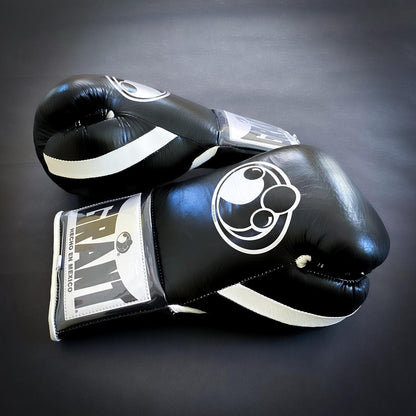 boxinggloves #boxing #boxingtraining #boxinglife #boxinggym #boxingworkout #mma #boxingday #boxingworld #kickboxing #muaythai #fitness #boxingcoach #boxinghype #boxingnews #ufc #boxeo #boxingdrills #boxinglifestyle #boxingclub #boxinggirl #boxingfitness #gloves #boxingfans #boxingislife #training #gym #boxingheads #boxingfamily #martialarts