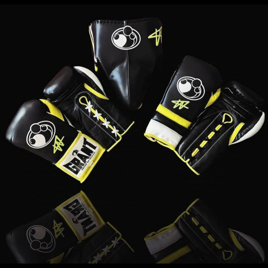 GRANT BOXING GLOVES  BLACK YELLOW COLOR GRANT BOXING SET gymstero