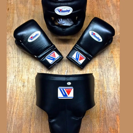 Winning Boxing Gloves & White WINNING BOXING SET gymstero