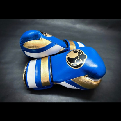 boxinggloves #boxing #boxingtraining #boxinglife #boxinggym #boxingworkout #mma #boxingday #boxingworld #kickboxing #muaythai #fitness #boxingcoach #boxinghype #boxingnews #ufc #boxeo #boxingdrills #boxinglifestyle #boxingclub #boxinggirl #boxingfitness #gloves #boxingfans #boxingislife #training #gym #boxingheads #boxingfamily #martialarts