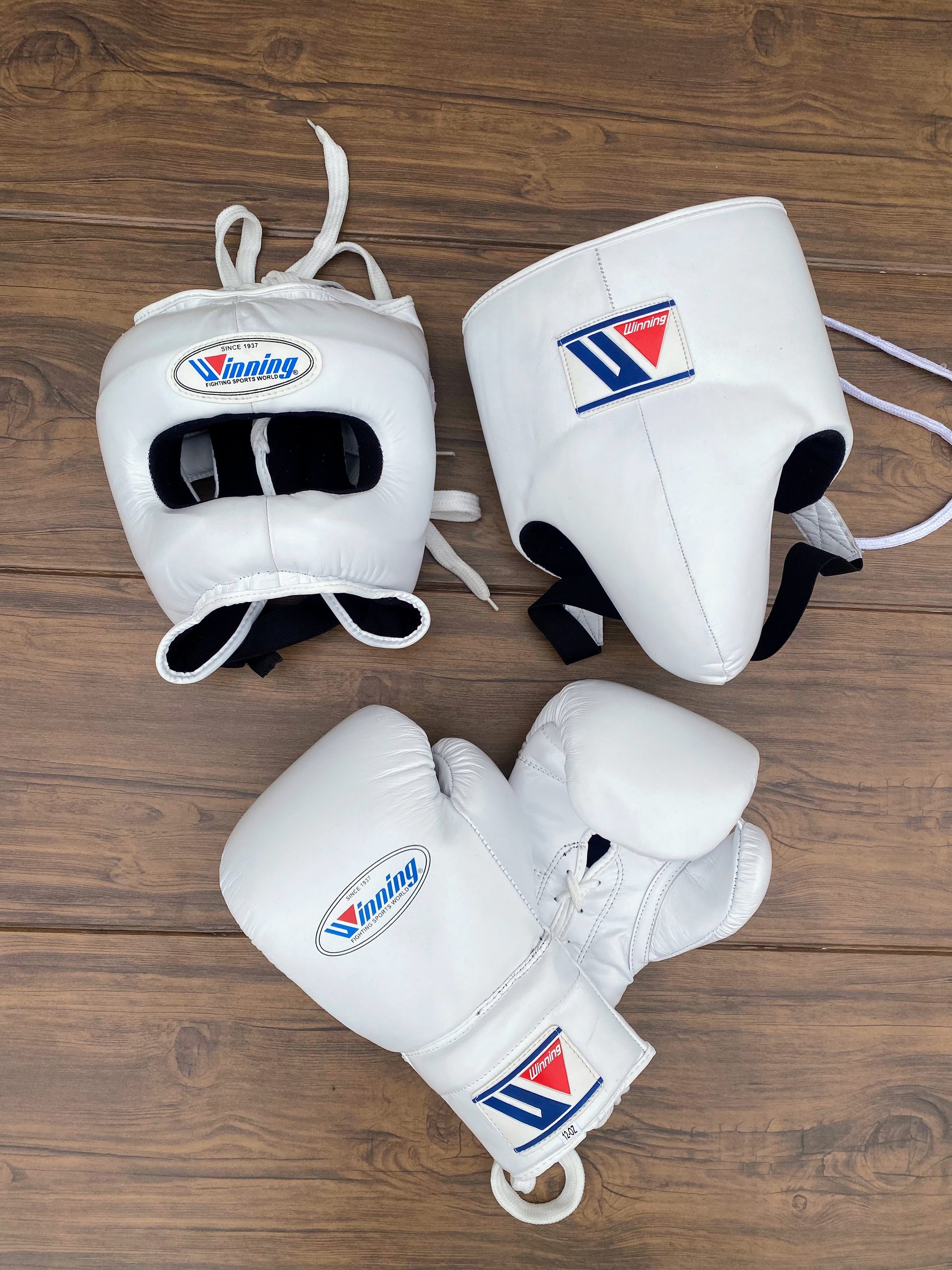 Winning Boxing Gloves & WINNING BOXING SET - gymstero