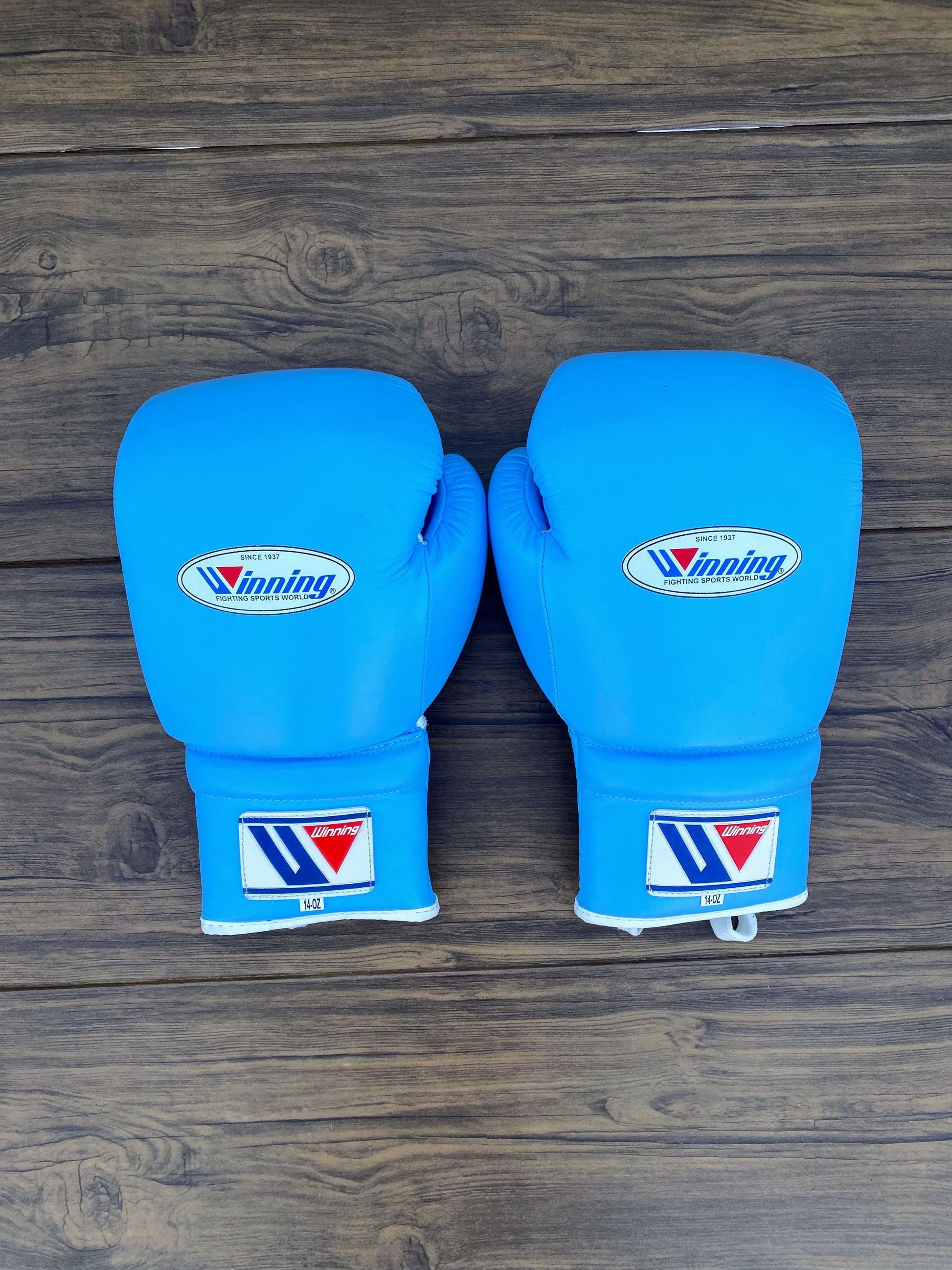 Winning Boxing Gloves & WINNING BOXING SET gymstero Winning Boxing Gloves & WINNING BOXING SET gymstero winningboxinggloves #boxing #boxinggloves #winningboxing #boxinglife #customboxinggloves #boxingclub #boxingtraining #grantboxing #grantboxinggloves #boxinggear #boxingmotivation #boxinglover #grantworldwide #hopandlop #grantstyle #brazilboxing #worldwide #boxergym  #teamgrant #genuineleather #laceup #topboxer #trainingboxing #highlights #grantlover