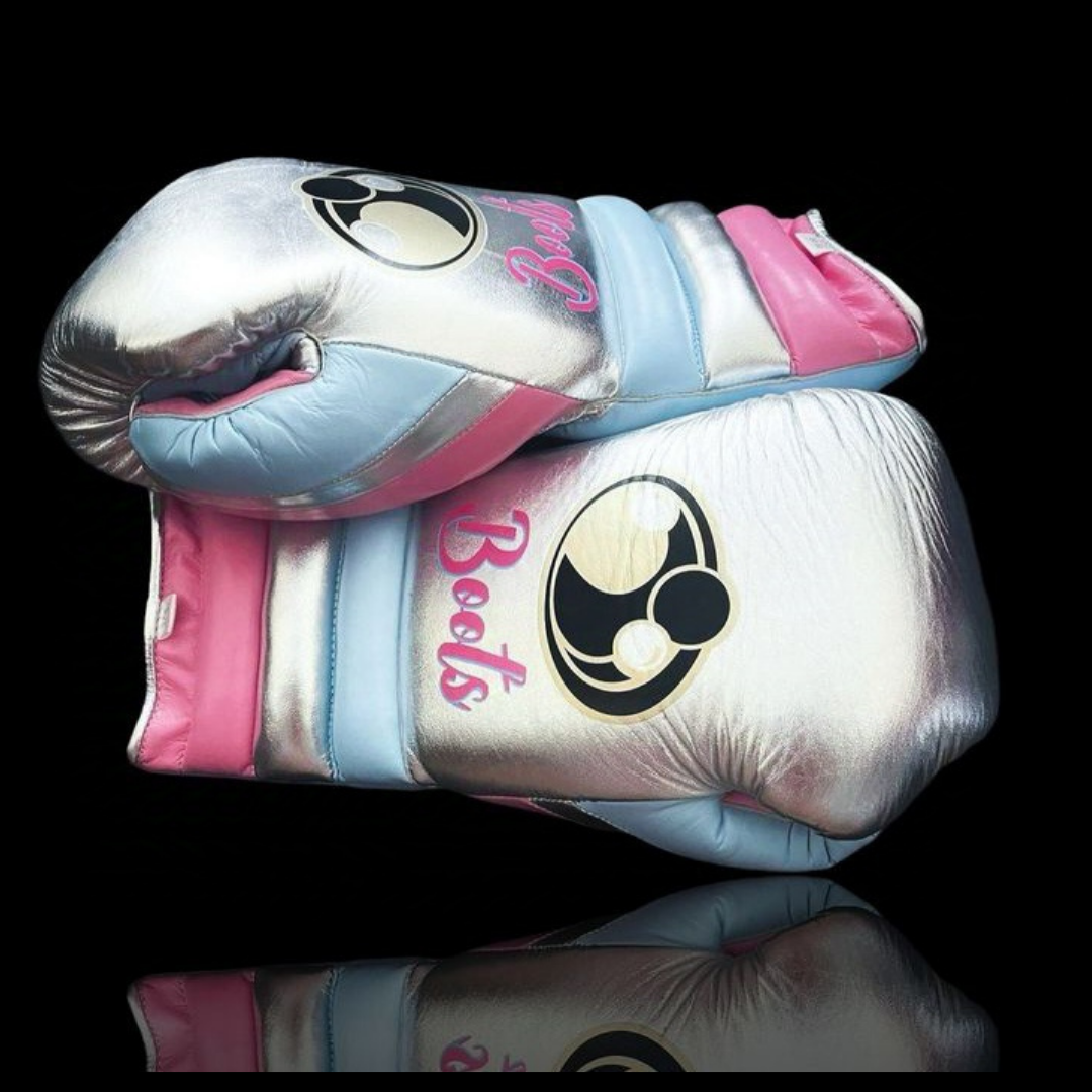 Personalized Grant Boxing Set, SILVER PINK AND SKY BLUE Grant Boxing Gloves gymstero #boxingtraining #boxinglife #boxinggym #boxingworkout #mma #boxingday #boxingworld #kickboxing #muaythai #fitness #boxingcoach #boxinghype #boxingnews #ufc #boxeo #boxingdrills #boxinglifestyle #boxingclub #boxinggirl #boxingfitness #gloves #boxingfans #boxingislife #training #gym #boxingheads #boxingfamily #martialarts