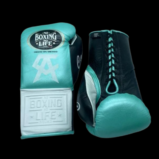 boxinggloves #boxing #boxingtraining #boxinglife #boxinggym #boxingworkout #mma #boxingday #boxingworld #kickboxing #muaythai #fitness #boxingcoach #boxinghype #boxingnews #ufc #boxeo #boxingdrills #boxinglifestyle #boxingclub #boxinggirl #boxingfitness #gloves #boxingfans #boxingislife #training #gym #boxingheads #boxingfamily #martialarts